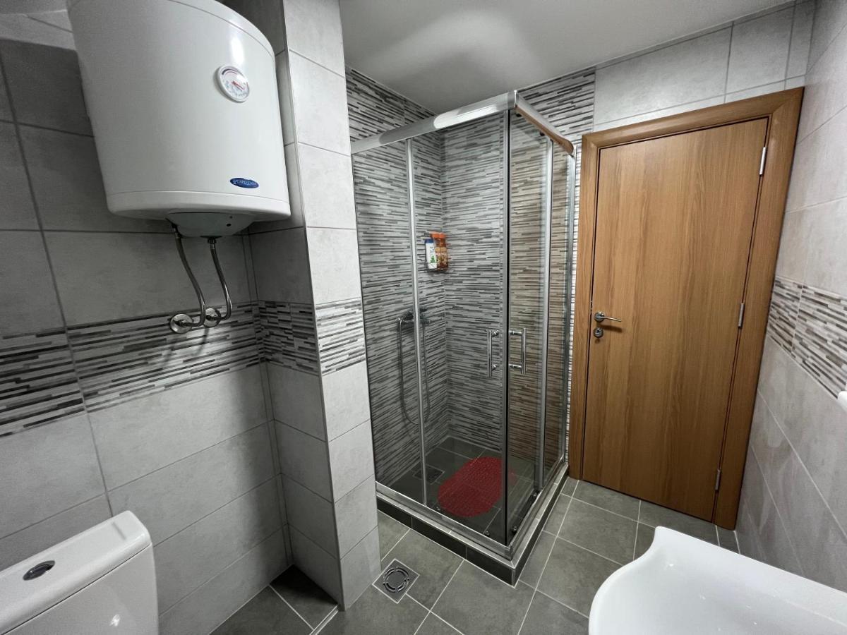 Aster Apartments Belgrado Esterno foto